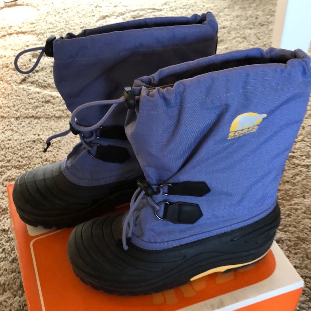 NEW Sorel Super Trooper Kids Boots Sz 4